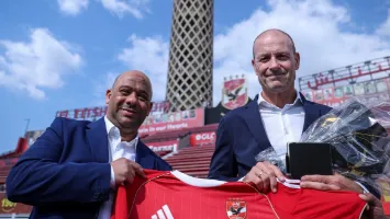 المشروع يكسب.. الأهلي نجح في إقناع توروب بتخفيض راتبه السنوي