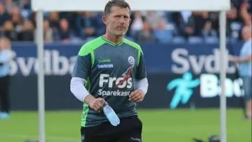 تمهيدا لقيادة حراس الأهلي.. فايله بولدكلوب يعلن رحيل كاي ستيفانسن