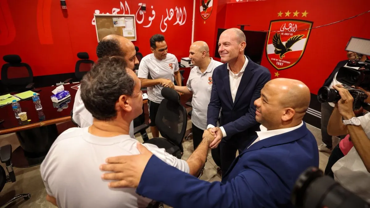 وليد صلاح الدين يكشف لـ "صوت الأهلي" حقيقة وصول مساعدي توروب