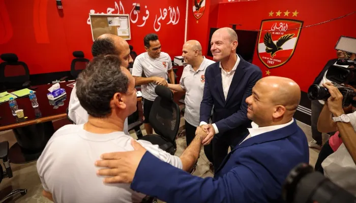 وليد صلاح الدين يكشف لـ "صوت الأهلي" حقيقة وصول مساعدي توروب