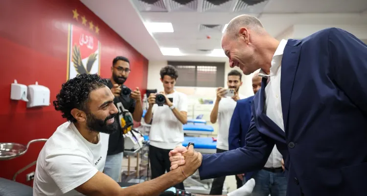 صور| الظهور الأول لمساعدي توروب في مران الأهلي بملعب التتش
