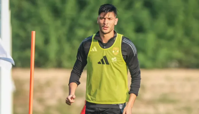 بعد جلسة خاصة مع مدير الكرة.. الأهلي يبلغ داري بقراره النهائي