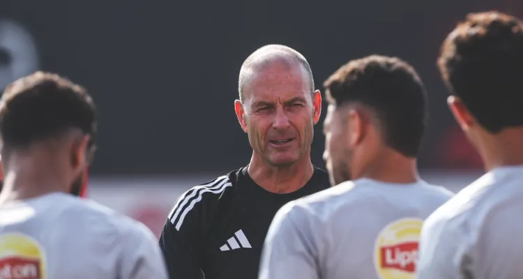 جلسة فنية وتحضيرات خاصة من توروب.. كواليس استعداد الأهلي لمواجهة إيجل نوار