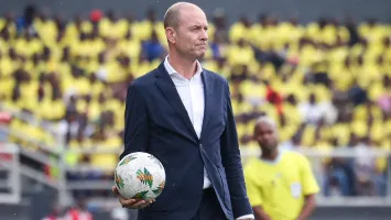 تحذير فني من توروب لـ قائد الأهلي بعد مواجهة إيجل نوار