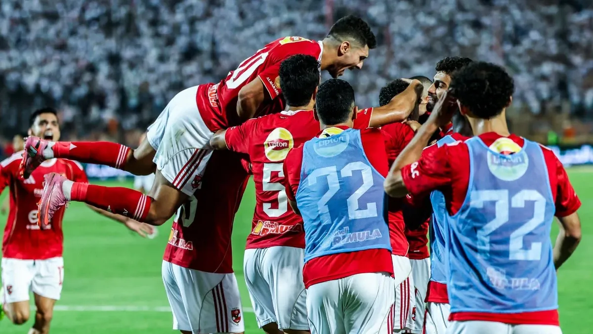 مهاجم بـ 5 ملايين دولار وثلاثي سيرحل.. غربلة في أجانب الأهلي بشهر يناير