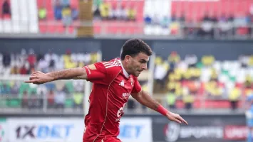 "لم يملأ فراغ زيزو".. اعتراف مدافع الزمالك السابق عن خوان بيزيرا