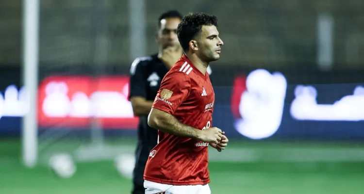 مشادة بسبب زيزو.. أحمد سليمان ينفعل في وجه الشاطر: "هتتكلم كلام تريقة يا إسلام؟"