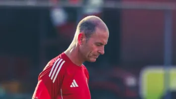 توروب يستبعد لاعب وحيد من تشكيل الأهلي أمام الاتحاد السكندري