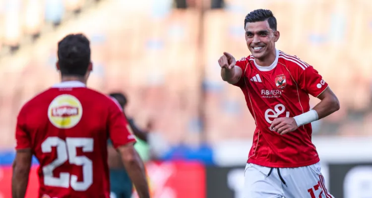 بالفيديو | أشرف بن شرقي يمنح الأهلي التقدم بهدف أول أمام الاتحاد السكندري