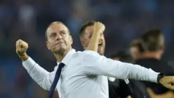 فيديو يرصد انفعال توروب على ثنائي الأهلي في مباراة الاتحاد السكندري