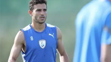 هل يعود حمدي فتحي إلى الأهلي؟.. سببان يقفان في طريقه