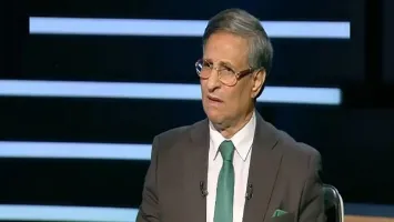 ماذا دار في التحقيق مع مصطفى يونس داخل الأهلي بعد تجاوزه في حق الخطيب؟