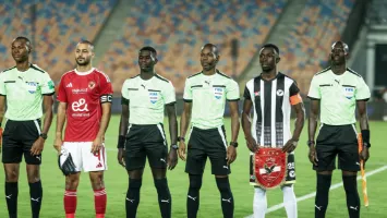 "قرار فاشل".. خبير يهاجم حكم مباراة الأهلي وإيجل نوار بسبب طرد جراديشار| خاص