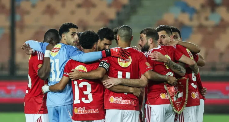 قرار غير معلن.. تطورات مثيرة في ملف تجديد عقود لاعبي الأهلي