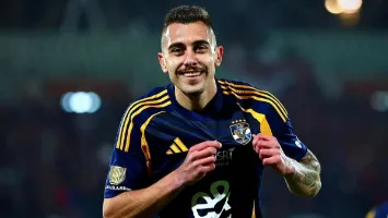 "روشتة" بدائل جراديشار بعد طرده في مباراة الأهلي وإيجل نوار