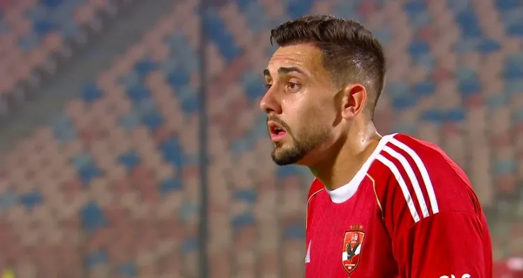 بعد طرد جراديشار.. الأهلي يشكو حكم مباراة إيجل نوار وطلب استثنائي من "كاف"