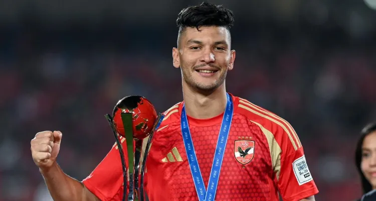 الأهلي يحسم مصير أشرف داري بعد السوبر المصري.. كواليس القرار النهائي