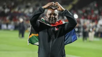 موسيماني يعود إلى الواجهة.. هل يقود الزمالك بعد "القاضية ممكن"؟