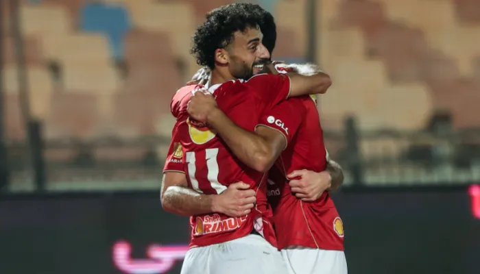 بالفيديو| جراديشار يدرك التعادل لصالح الأهلي بهدف أمام بتروجيت