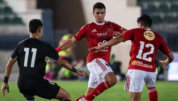 بعد 11 مباراة فقط.. دفاع الأهلي يعيد سيناريو كارثي لم يحدث منذ 22 عامًا