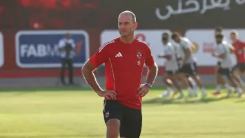 توروب يوجه إنذارًا قويًا للاعبي الأهلي بعد تعادل بتروجيت