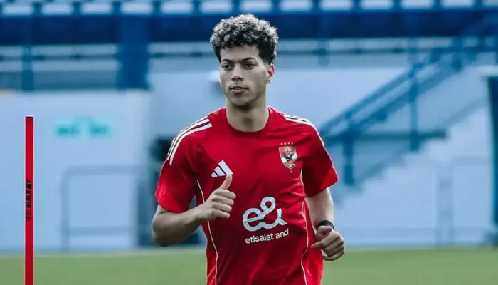 هل يسافر إمام عاشور وأشرف داري مع بعثة الأهلي للإمارات ؟.. مدير الكرة يوضح