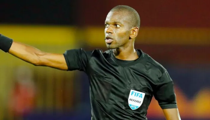 أول تحرك لشكوى الأهلي ضد حكم مباراة إيجل نوار