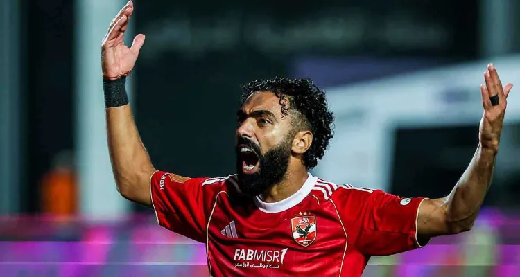 صوره عن إصابة حسين الشحات أمام كهرباء الإسماعيلية في الدوري المصري