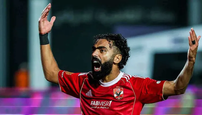 صوره عن إصابة حسين الشحات أمام كهرباء الإسماعيلية في الدوري المصري