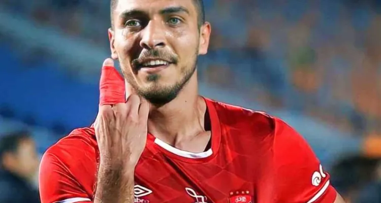 صوره عن فيديو | محمد شريف يسجل هدف الأهلي الثالث أمام كهرباء الإسماعيلية