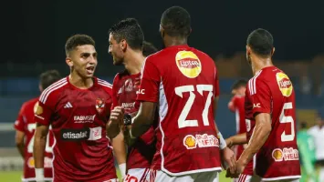 في مباراة مثيرة.. الأهلي يصعق كهرباء الإسماعيلية برباعية في الدوري المصري