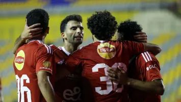 تحليل | هجوم لم يصل للقمة ودفاع مفكك.. الأهلي يثير قلق جمهوره أمام كهرباء الإسماعيلية