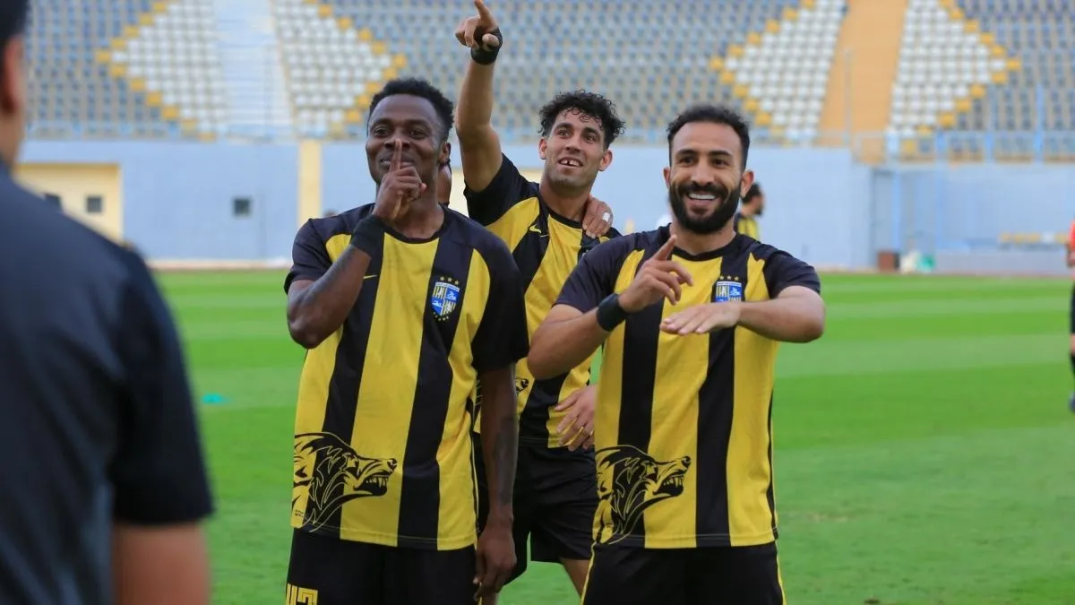 رحيل محمد مكي يفتح الباب.. "مدرب الأهلي السابق” على أعتاب المقاولون