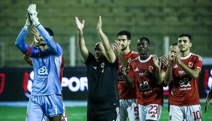 بعد اتصالات سرية.. الأهلي يستبعد مدربًا ألمانيًا من المرشحين لقيادته