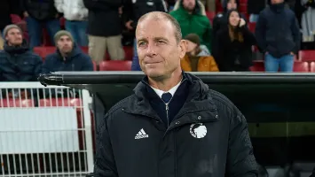 التوقيع تم.. تفاصيل عقد وراتب جيس ثورب مدرب الأهلي الجديد