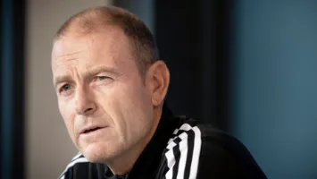 رسميًا.. الأهلي يُعلن ياس سوروب مديرًا فنيًا جديدًا