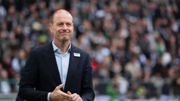 ياس سوروب: الأهلي مثل برشلونة وبايرن ميونخ.. وآمل أن أقدم عروضا عالمية