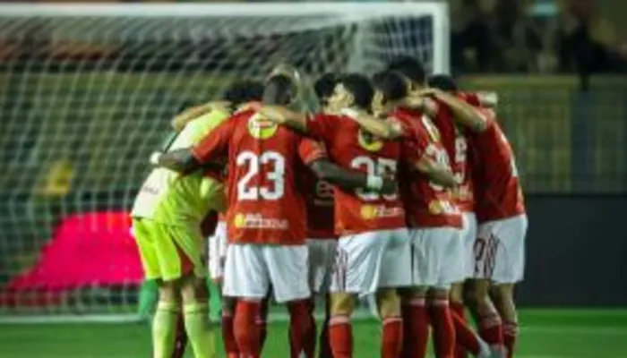إصابة قوية لنجم الأهلي قبل مباراة المصري في الدوري