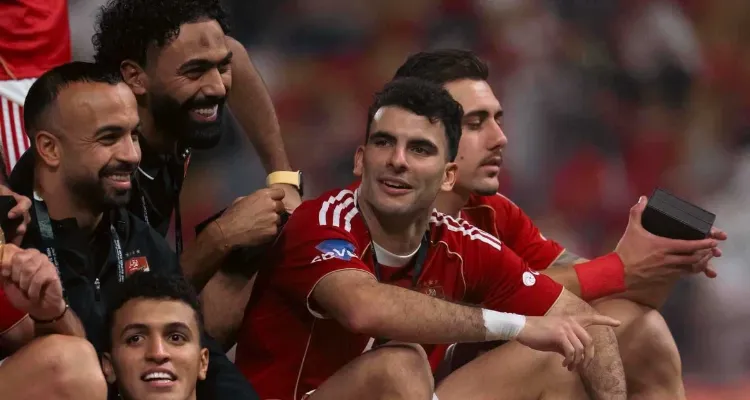 فيديو | محمد الشناوي يحتفل مع زيزو بلقب السوبر المصري برسالة ساخرة من الزمالك