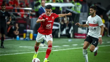 مشادة بين هاني وفتوح.. فيديو يرصد كواليس جديدة من مباراة الأهلي والزمالك