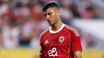 الأهلي يبدأ التحرك لحسم مصير أشرف داري.. جلسة حاسمة منتظرة