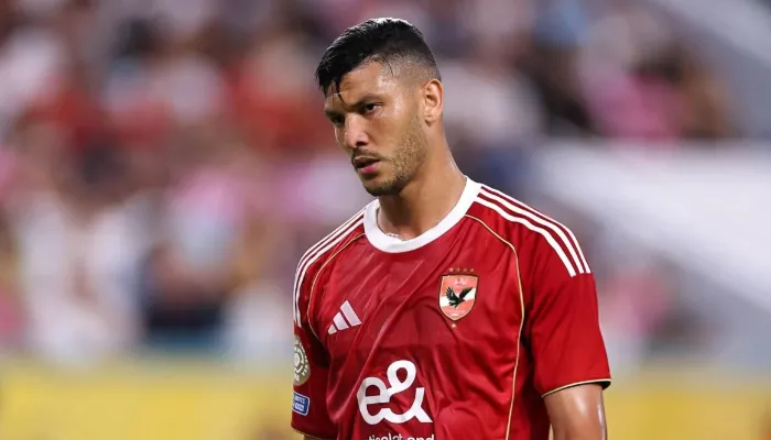 الأهلي يبدأ التحرك لحسم مصير أشرف داري.. جلسة حاسمة منتظرة