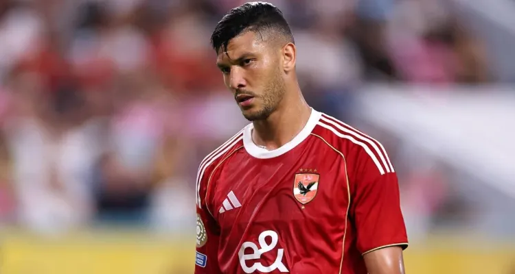 الأهلي يبدأ التحرك لحسم مصير أشرف داري.. جلسة حاسمة منتظرة