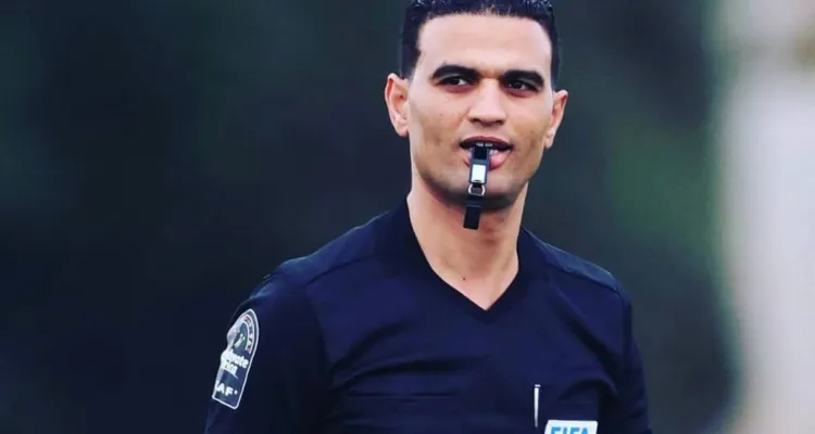 صرامة وإنذارات جاهزة.. من هو محرز المالكي حكم مباراة الأهلي وشبيبة القبائل؟