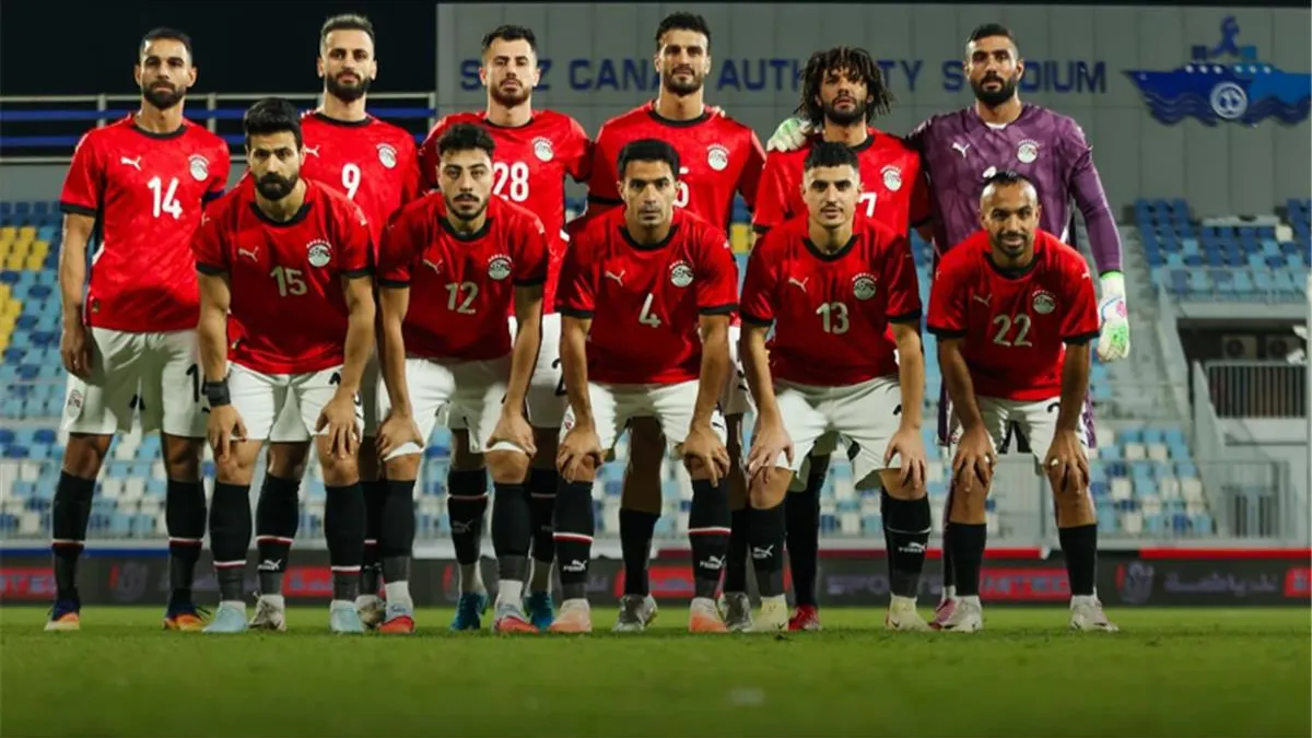 استبعاد لاعب الأهلي يثير الجدل قبل مباراة منتخب مصر الثاني والجزائر