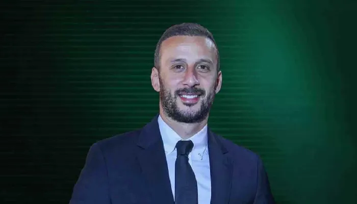 أمير توفيق يوضح حقيقة مباراة الأهلي وأهلي جدة الودية