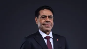 طارق قنديل يقود بعثة الأهلي في المغرب قبل مواجهة الجيش الملكي .. رسميًا