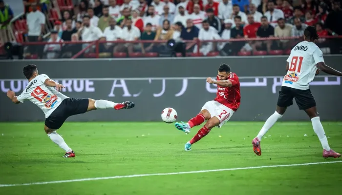 خاص| تريزيجيه يثير قلق توروب قبل مباراة الأهلي وشبيبة القبائل الجزائري