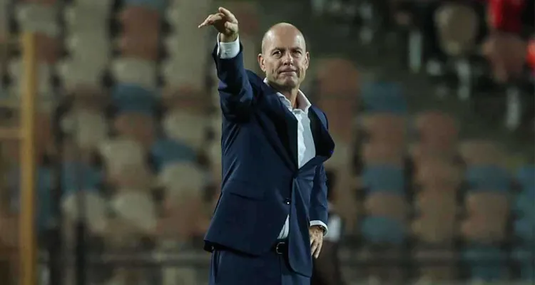 الأهلي يبحث عن حصانة دفاعية في يناير 2026.. 7 أسماء على طاولة توروب