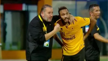 هل تفاوض الأهلي مع كهربا للعودة في يناير؟